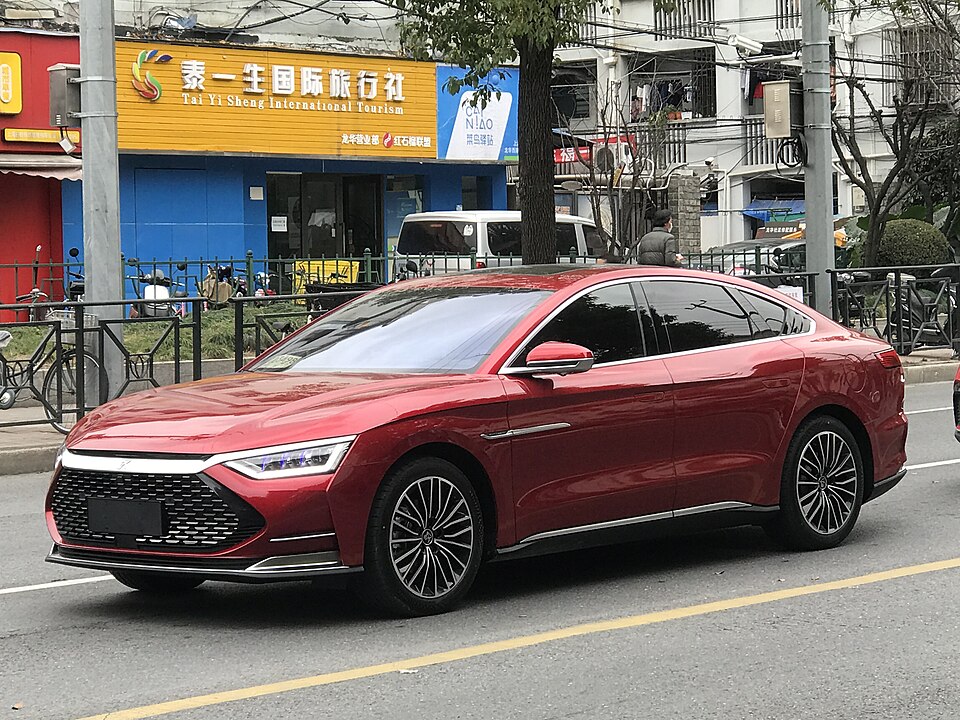 BYD Han DM-i 2023 Champion Edition sedan